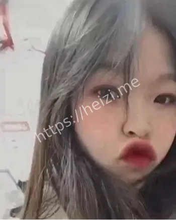 杨怡真