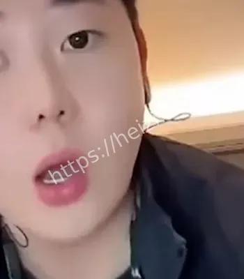 单眼皮的小黄豆