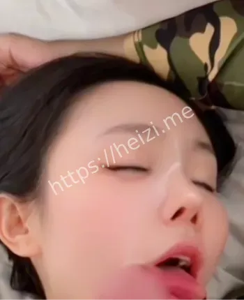 军训汐梦瑶