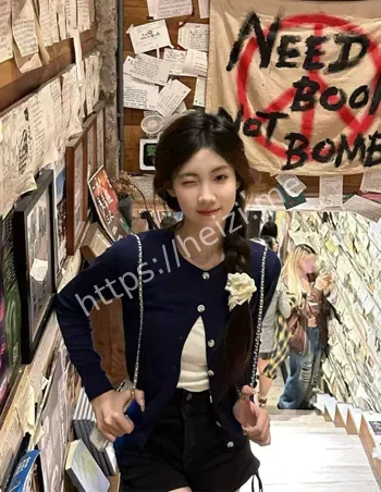 高颜值恋爱出轨金主