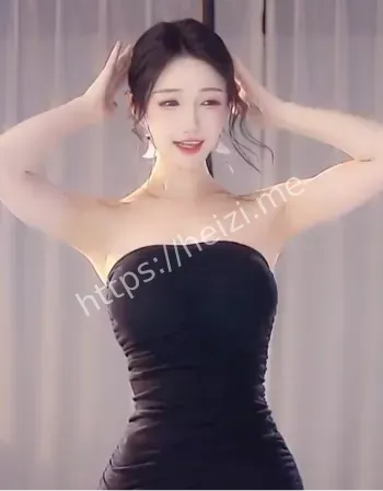 抖音坏空空钢管舞