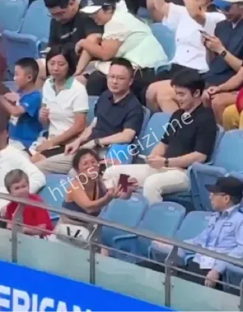 上海网球大师赛女球迷酒后闹场