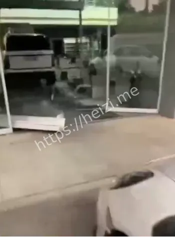 柳州奔驰女销售出轨事件