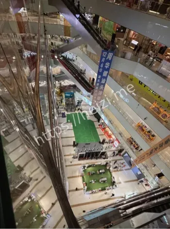 汕头苏宁广场坠楼事件