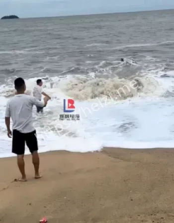 离岸流危险警示普吉岛