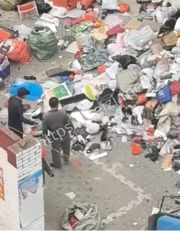 家庭囤积症臭气蟑螂环境警示