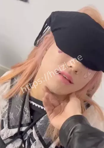 网红起号捆绑女粉丝视频