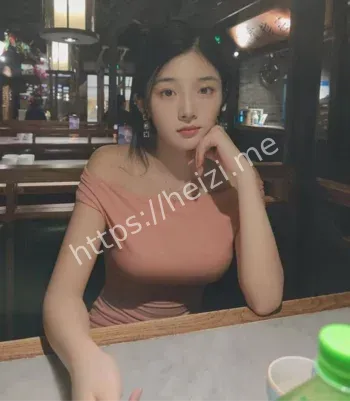 邓乔馨清纯校花包养门