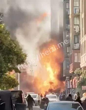 施工队挖断燃气管道