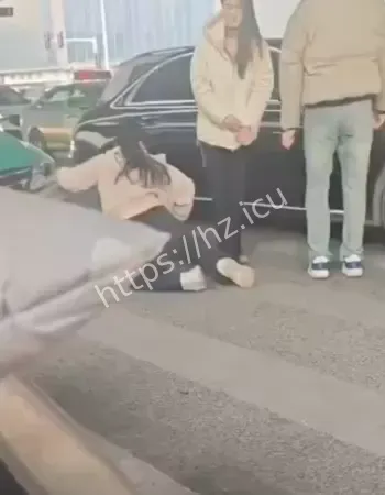 丈夫偏帮小三打老婆