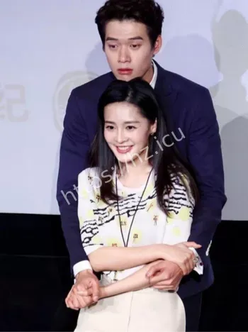 李沁陪睡导演上位内幕