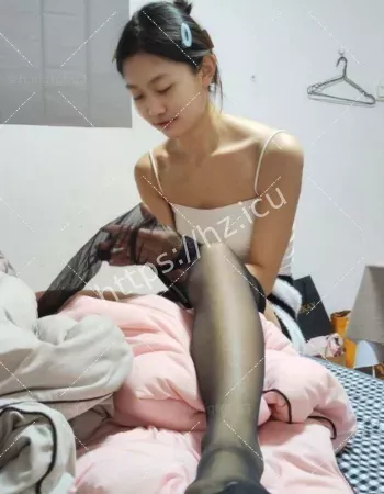 清纯艺术系学妹