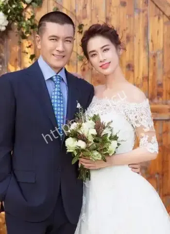 携女友回家探亲