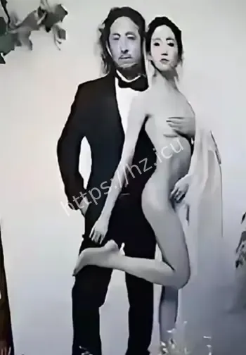 万千惠三宝全裸婚纱迎宾照