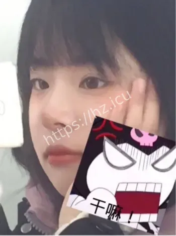 学生妹反差形象