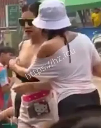 泰国宋干节开放场面