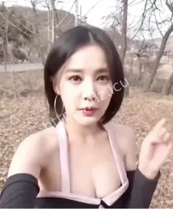 李一桐AI亲密互动