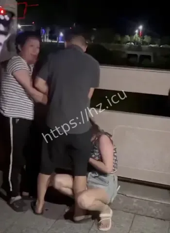 现场撕头发大骂视频曝光