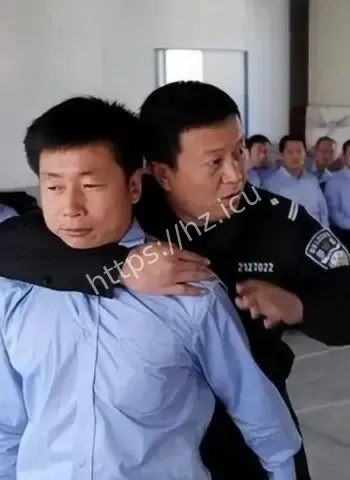 7名女子轮流陪睡