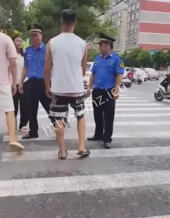驱赶小贩