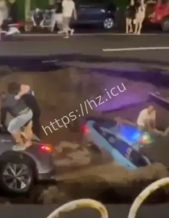3辆轿车